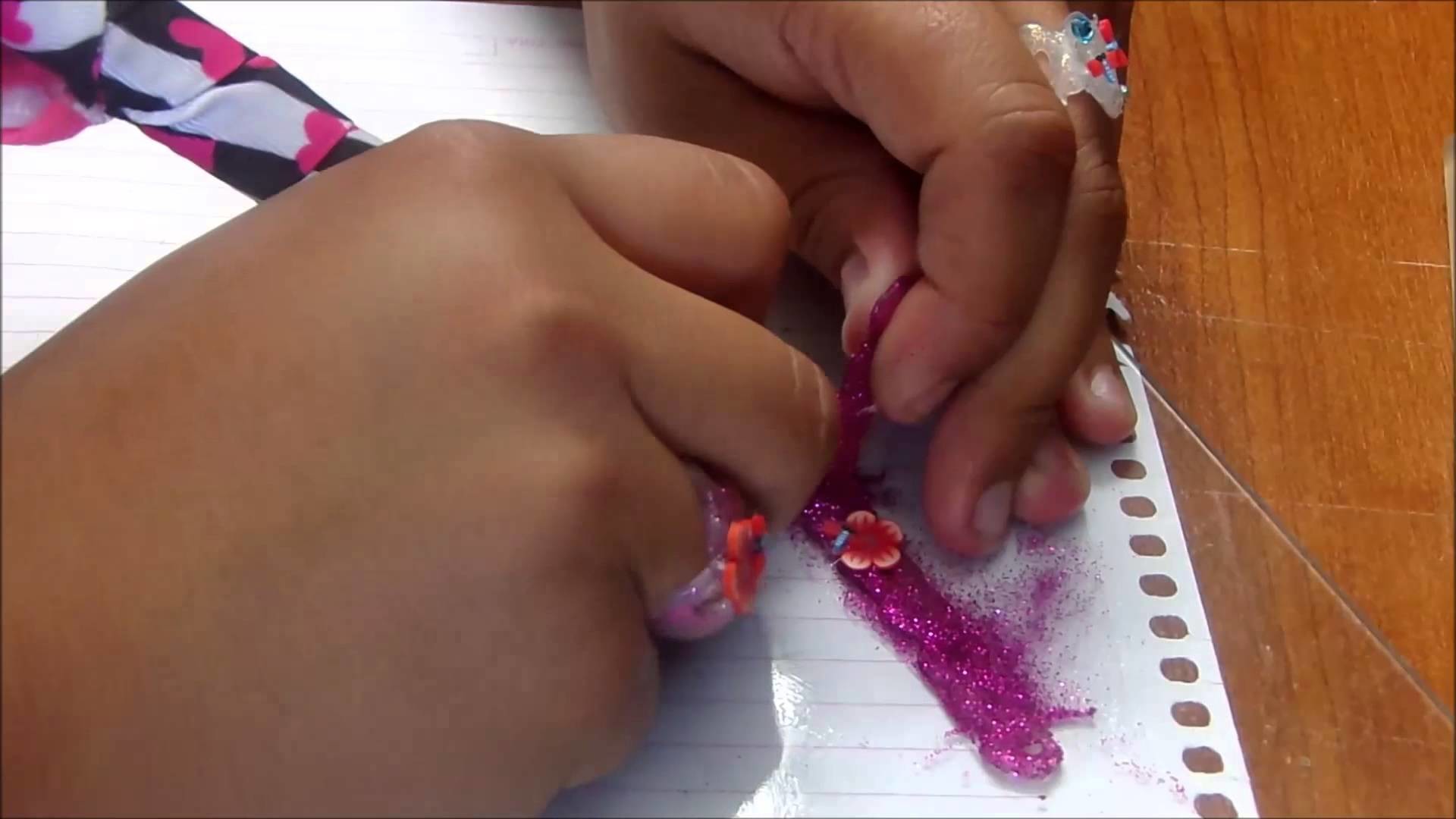 DIY: Sortija Rosa hecha con cilicon caliente