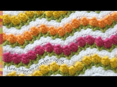Campo de tulipanes tejidos a crochet o punto tulipanes en  ondas zigzag.  incluye diagrama!