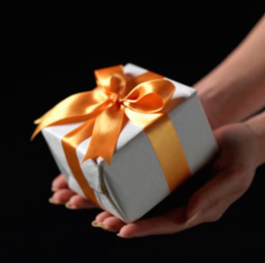 COMO ENVOLVER UN REGALO (Básico y sencillo).How to Wrap a Present