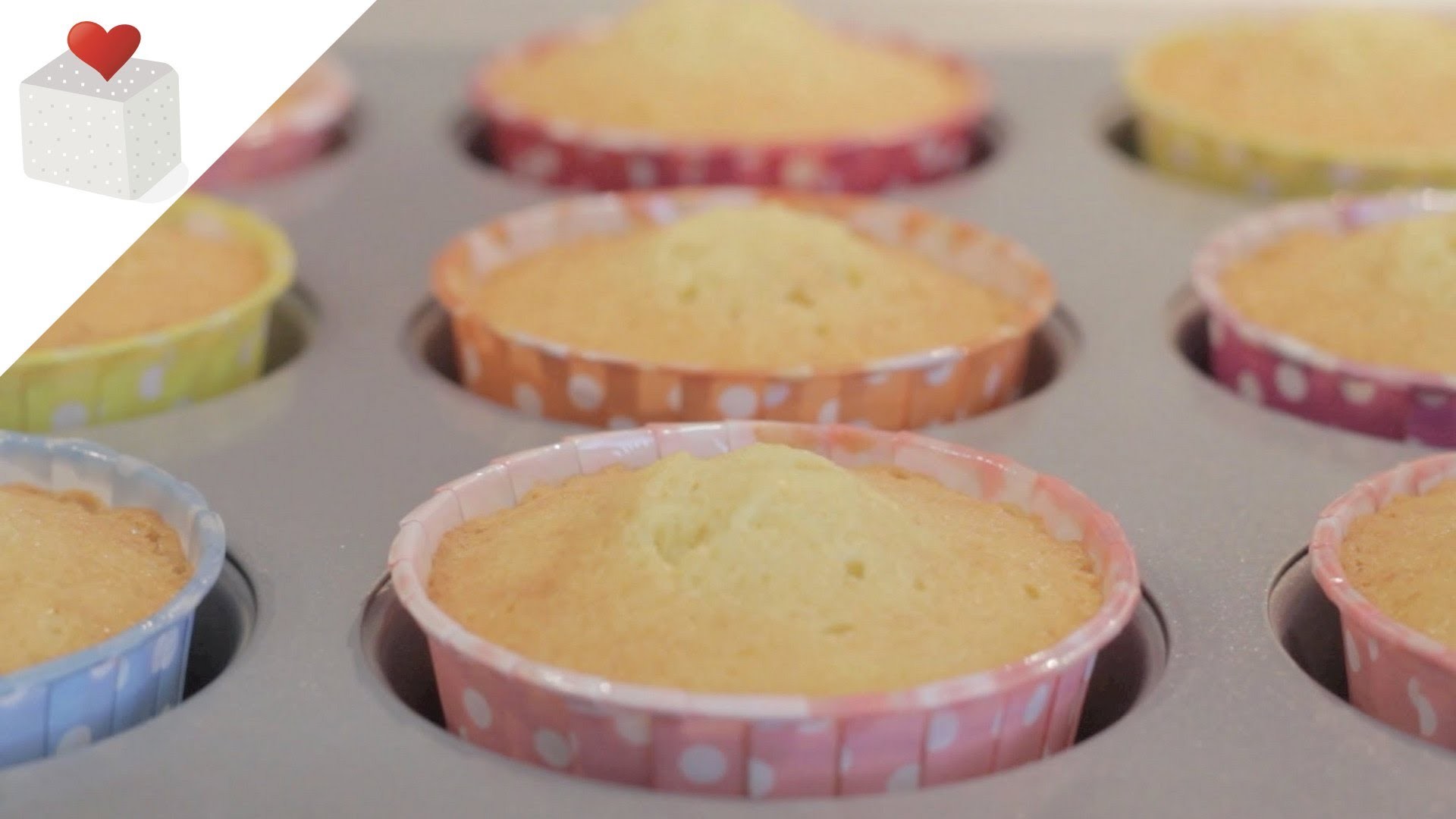 Mi mejor receta de Cupcakes de vainilla | Recetas de Cupcakes por Azúcar con Amor
