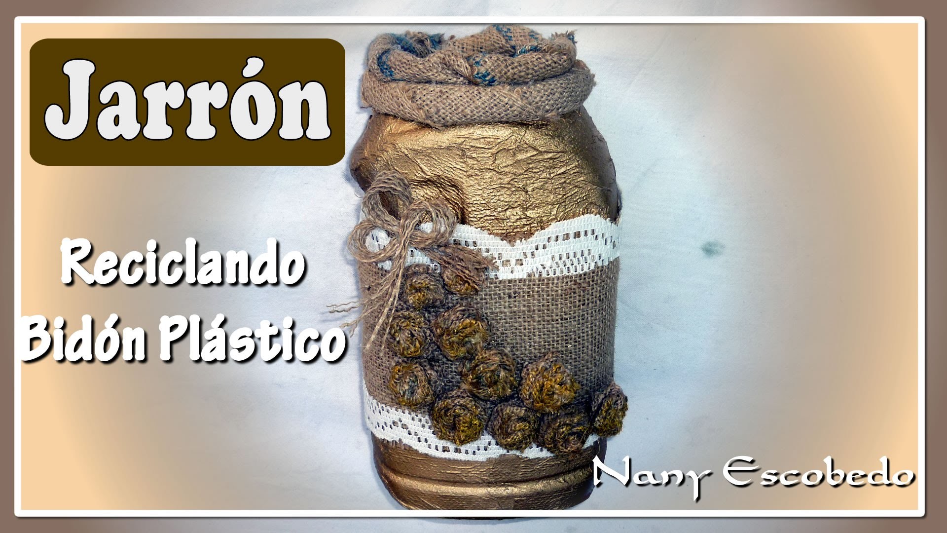 JARRÓN CON BIDON PLÁSTICO RECICLADO