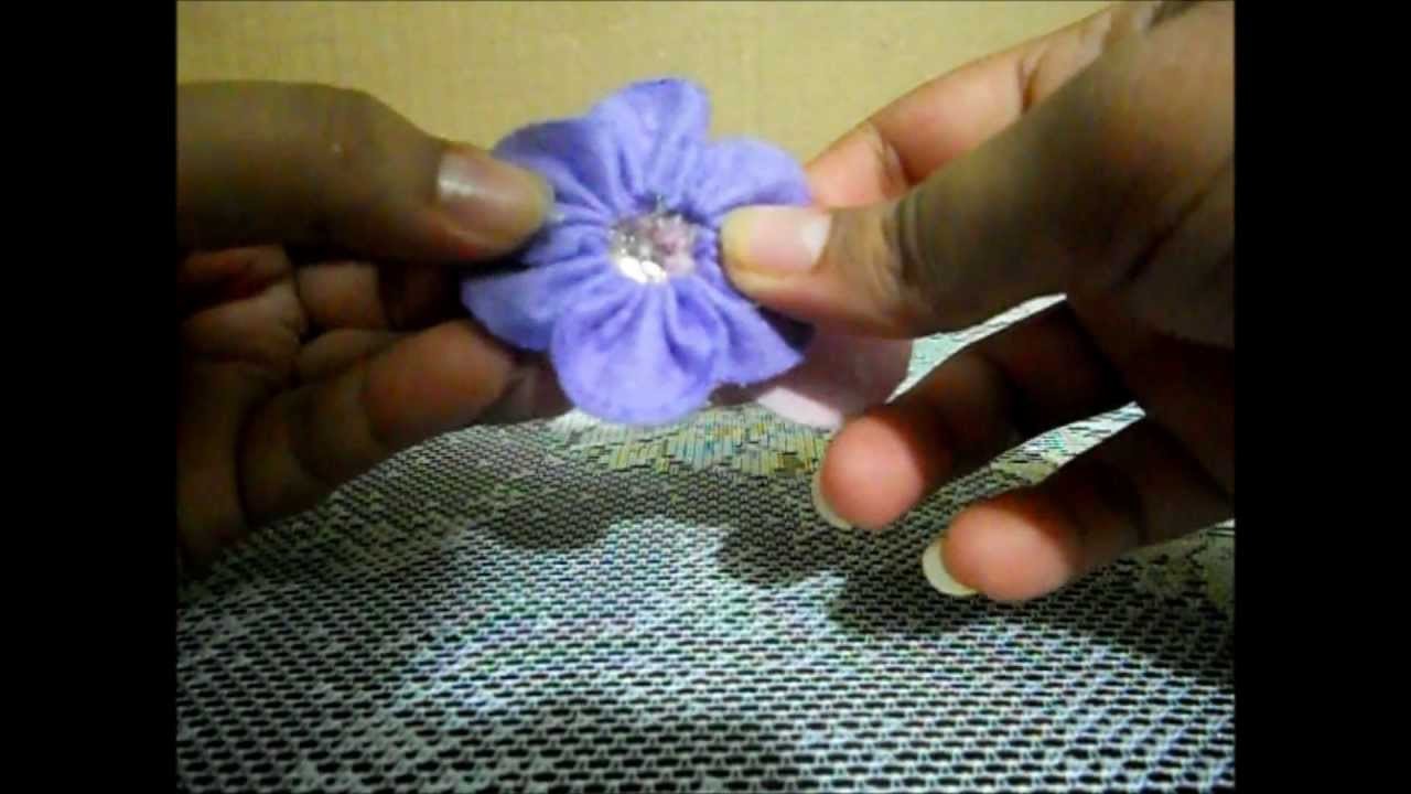 DIY una flor de fieltro para el pelo