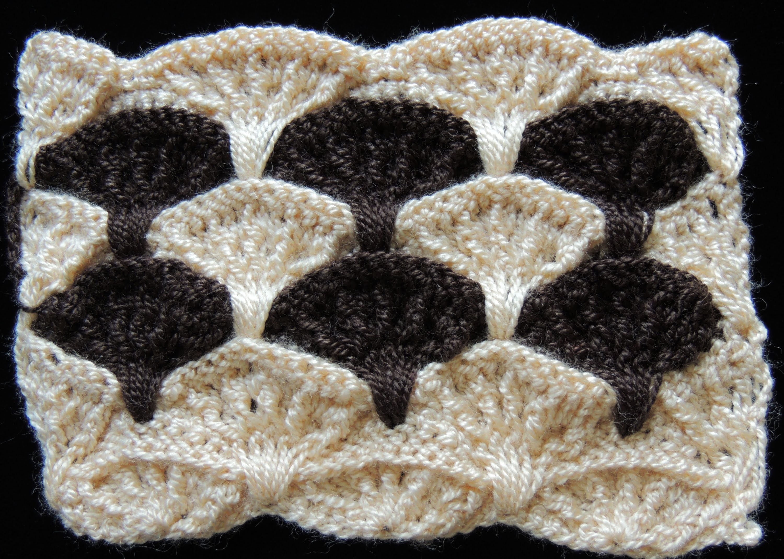 Crochet : Punto Abanico en Relieve. Parte 2 de 3
