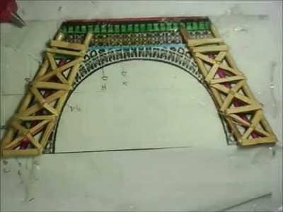 Torre Eiffel con palitos de madera (: