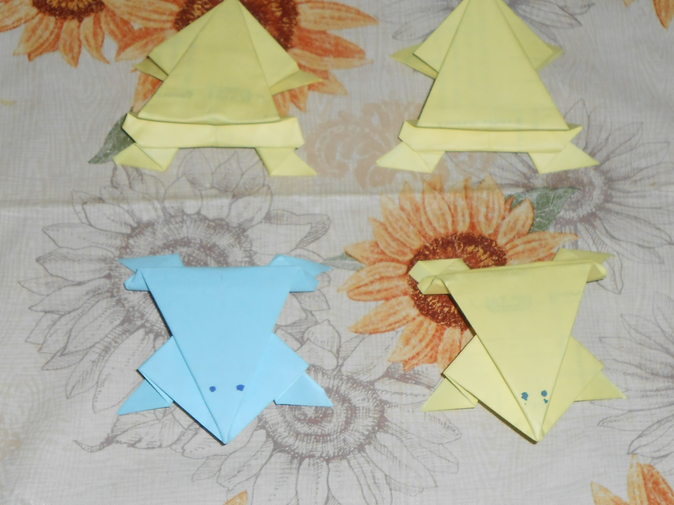 Rana de papel origami facil de hacer solo viendo