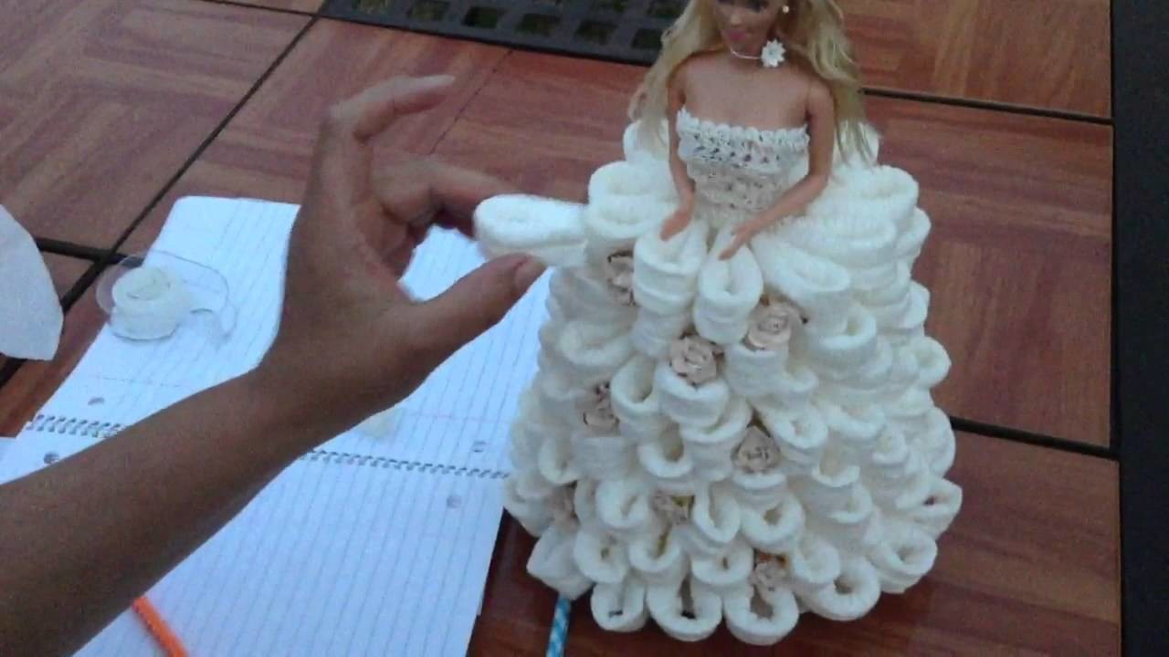 Barbie Recuerdo Para Quinceñera usando papel higenico