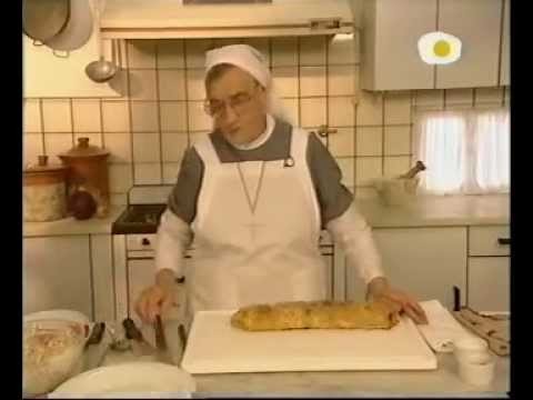 Ensalada de papa a la suiza con strudell de pollo3.3