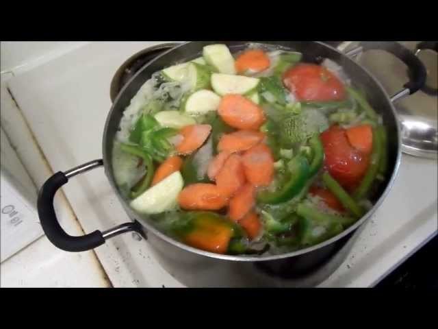 Bency caldo o sopa de verduras o vegetales