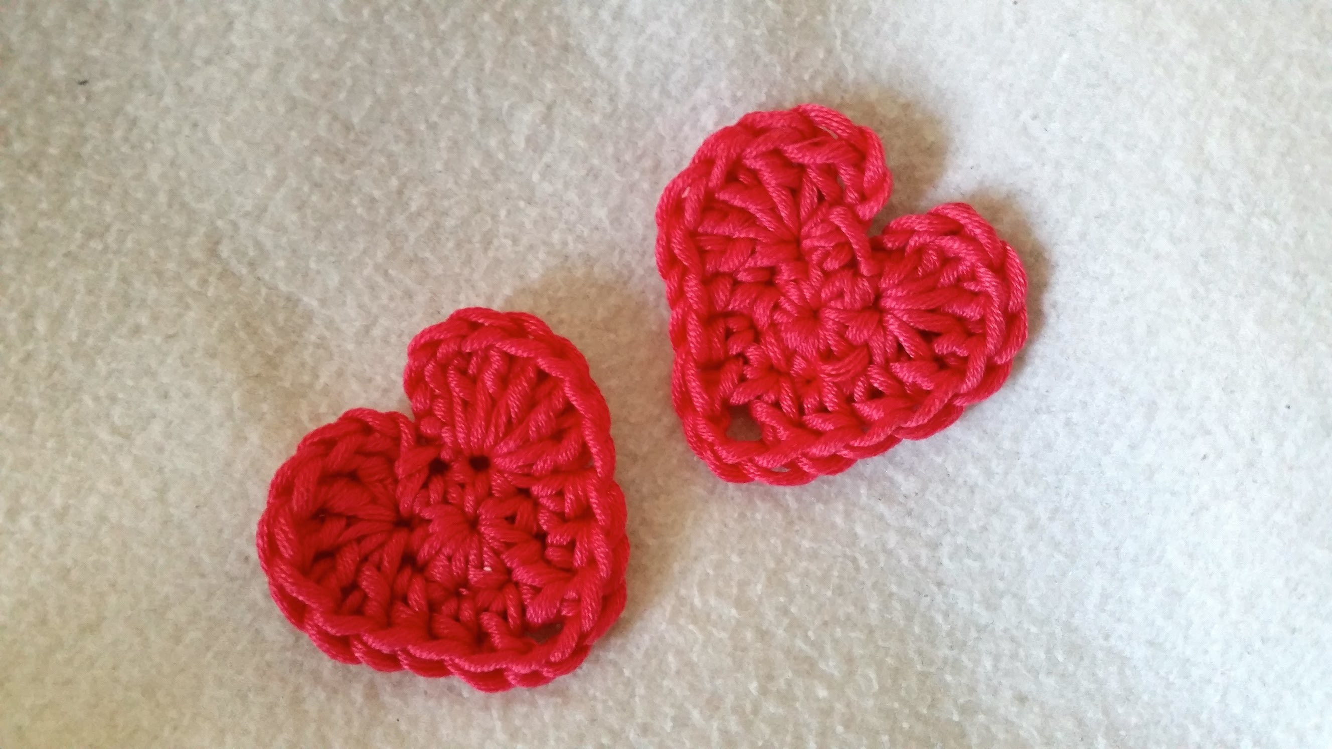 Tejer un corazón - corazón en crochet con subtitulo by BerlinCrochet