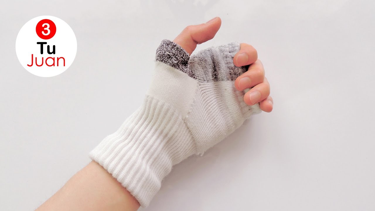 Como hacer guantes con medias - Manualidades | DIY