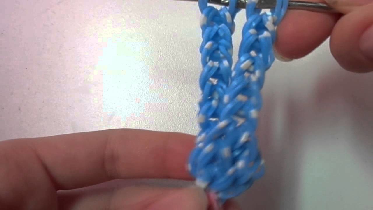 Nena con gomitas y ganchillo.fioni manias♥