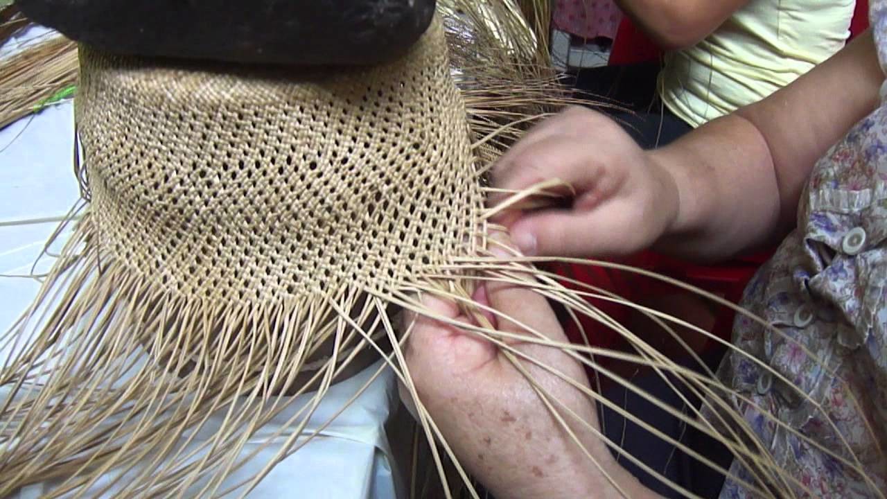 El Arte de tejer un Sombrero en Paja Toquilla