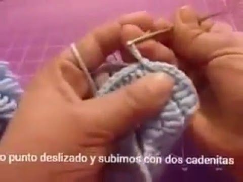 Camisita tejida a crochet