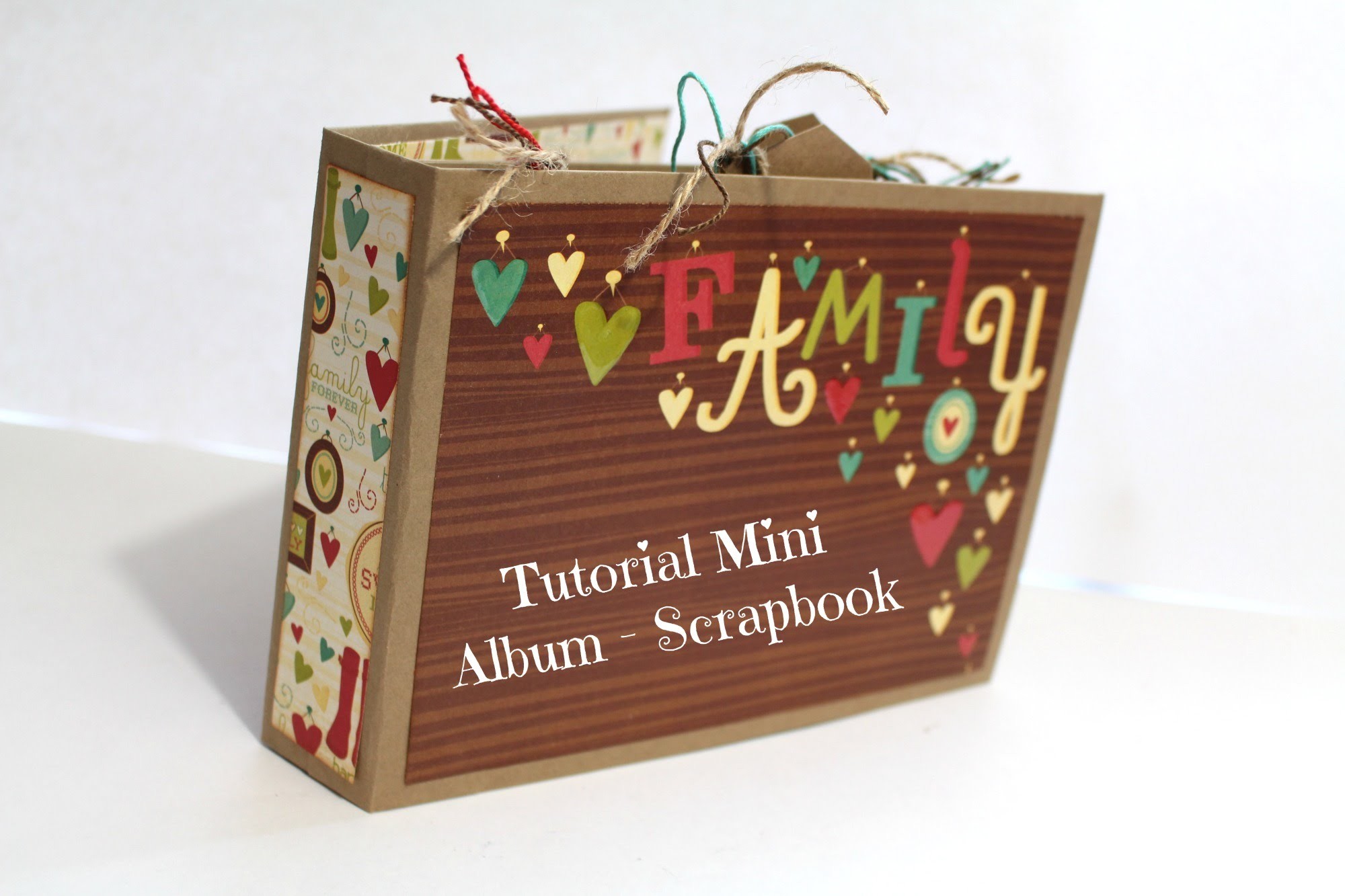 Tutorial Mini Album Scrapbook en español encuadernación de espina * Creaciones Izzy