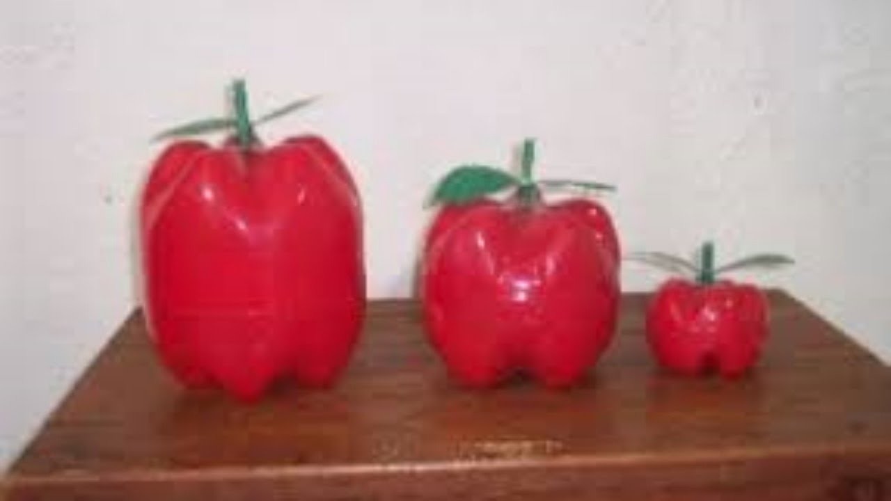 Reciclaje Manzanas Con Pet.Apples With Plastic