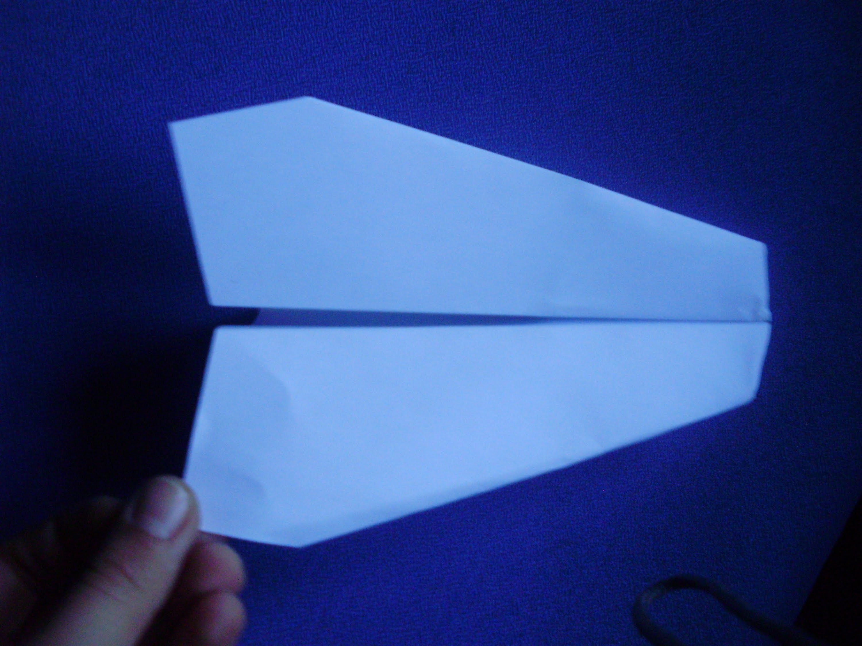 Mágico avión de papel !!! (23 suscriptores): Esquivador