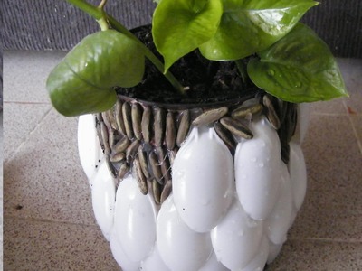 Recicla, maceta con cucharas