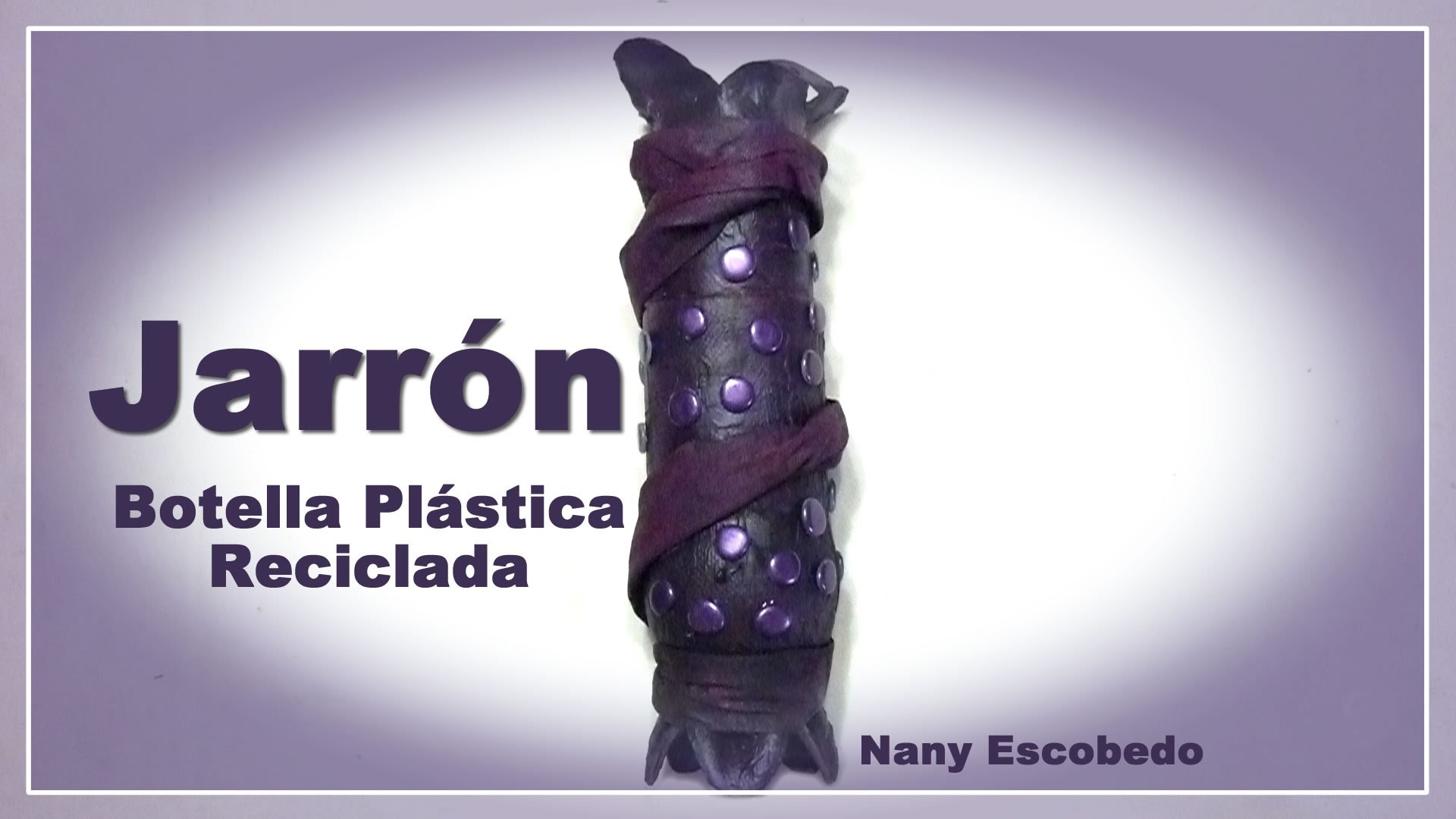 JARRÓN CON BOTELLAS PLÁSTICAS. VASE WITH PLASTIC BOTTLES