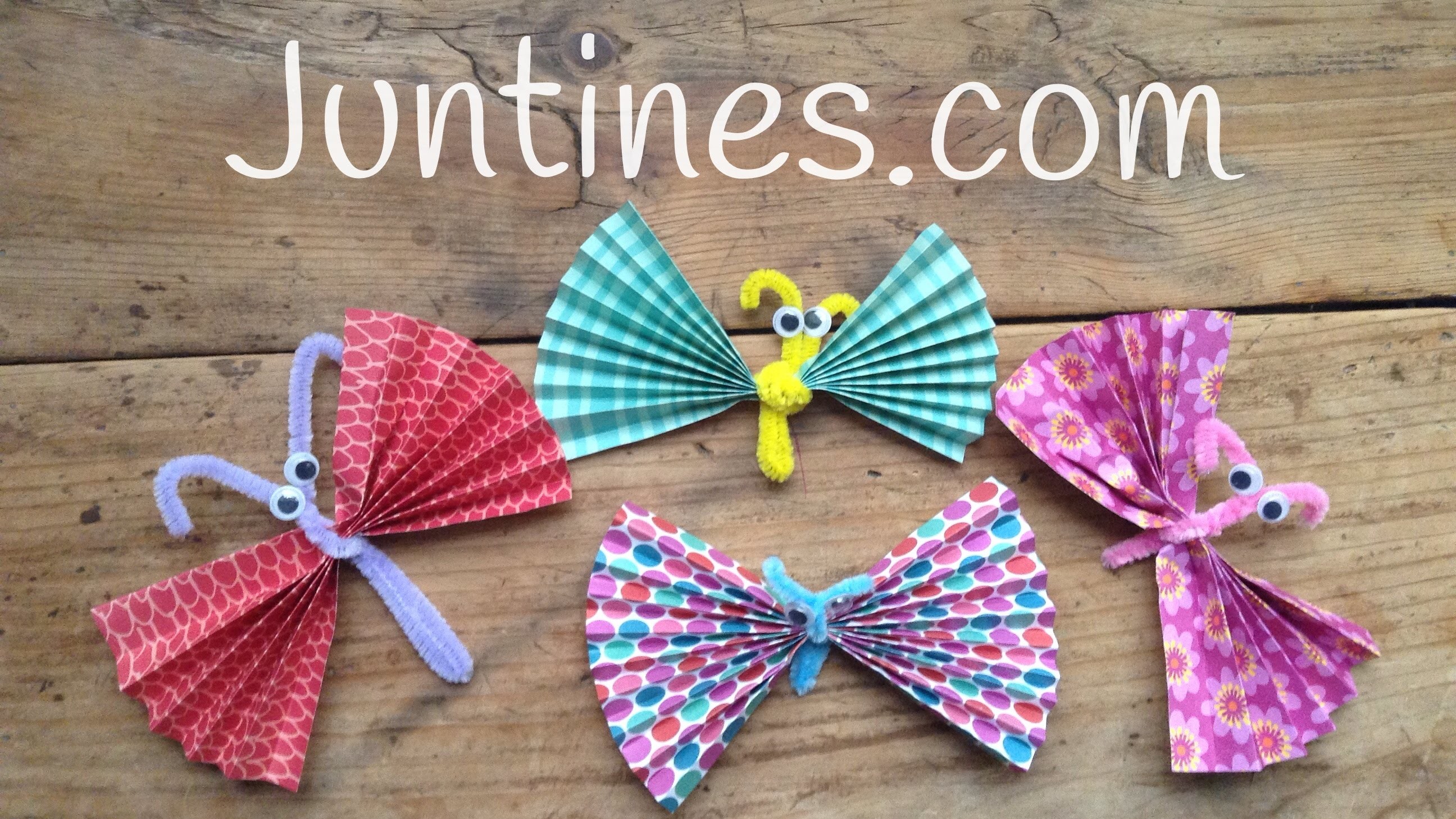 Origami fácil para niños: mariposas hechas con papel y limpiapipas