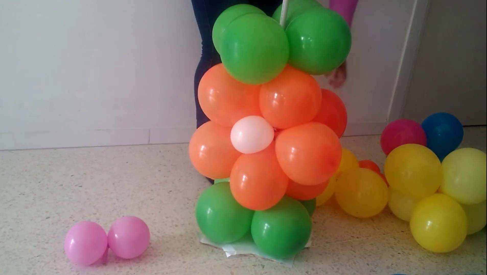 Columna con flores de globos
