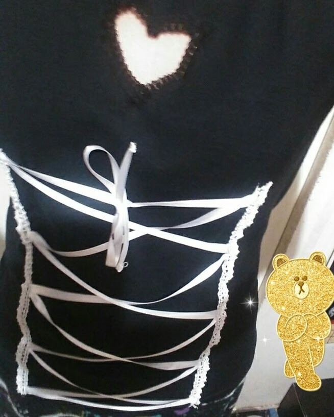 DIY t-shirt corset