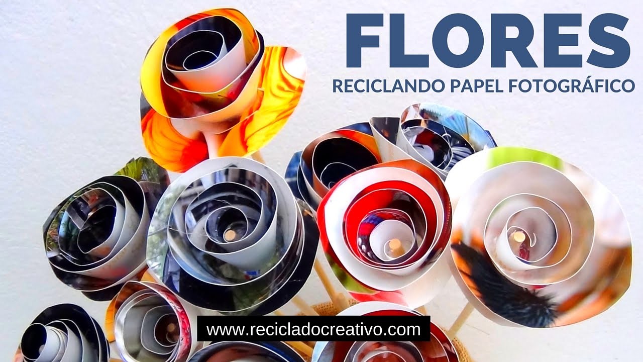 Flores con papel de fotografías reciclado - How to make roses out of photo paper