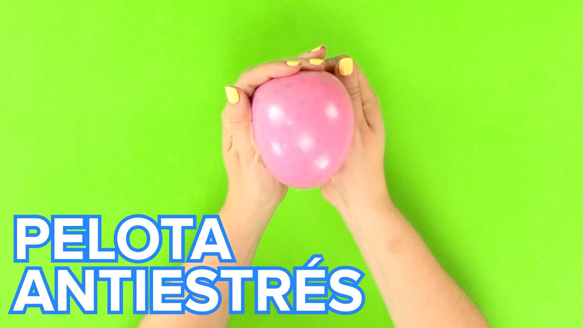 Cómo hacer una pelota antiestrés con bolas Orbeez | Manualidades infantiles