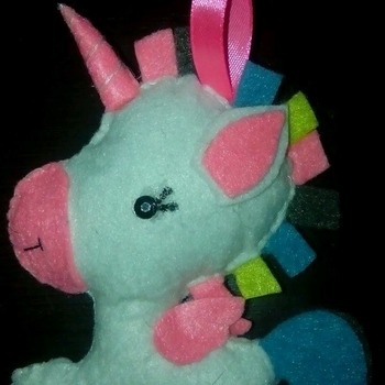 Yavero unicornio