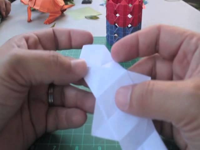 Lámpara Victoria en origami modular