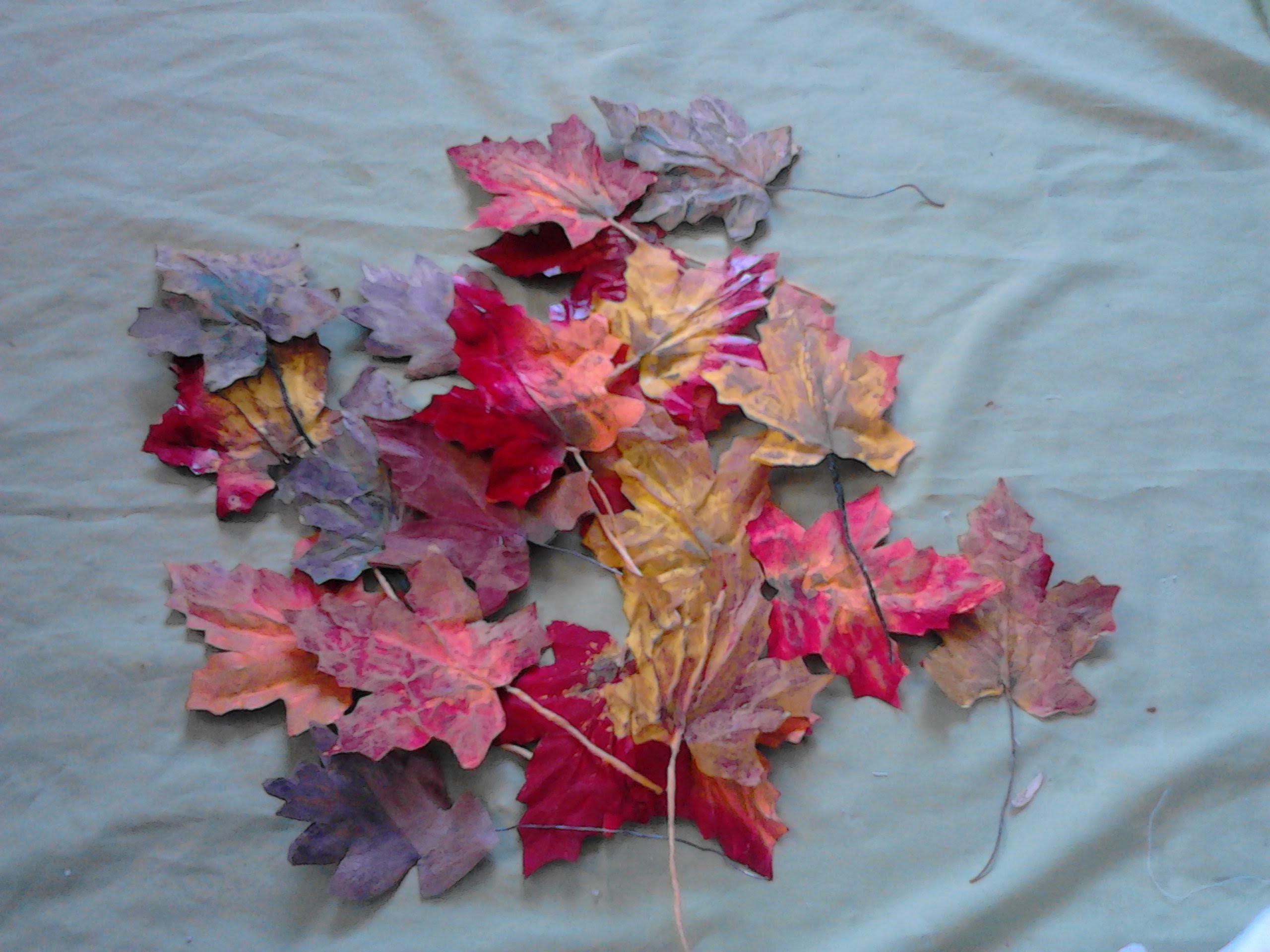 Como hacer hojas  de otoño con papel