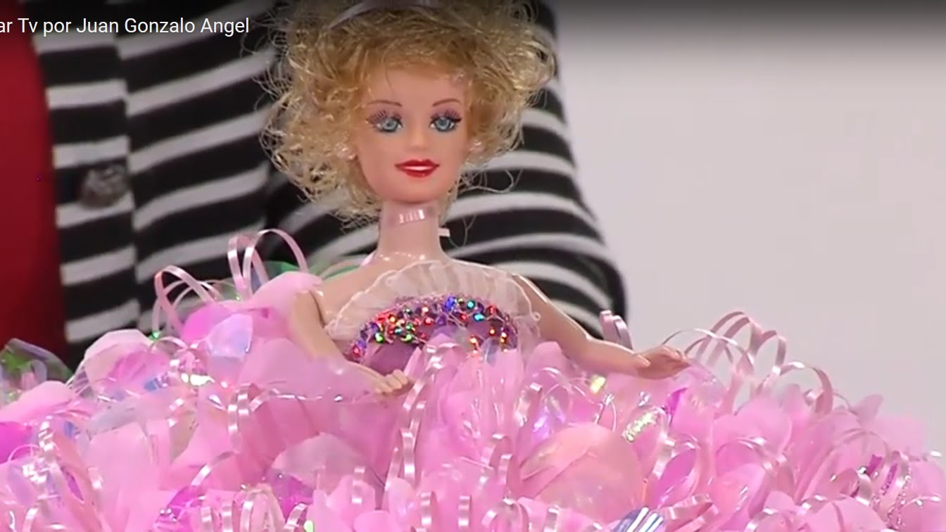 Como hacer una Muñeca con Falda de Flores -Bombonera- Hogar Tv  por Juan Gonzalo Angel
