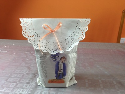 Bolsa hecha con periódico