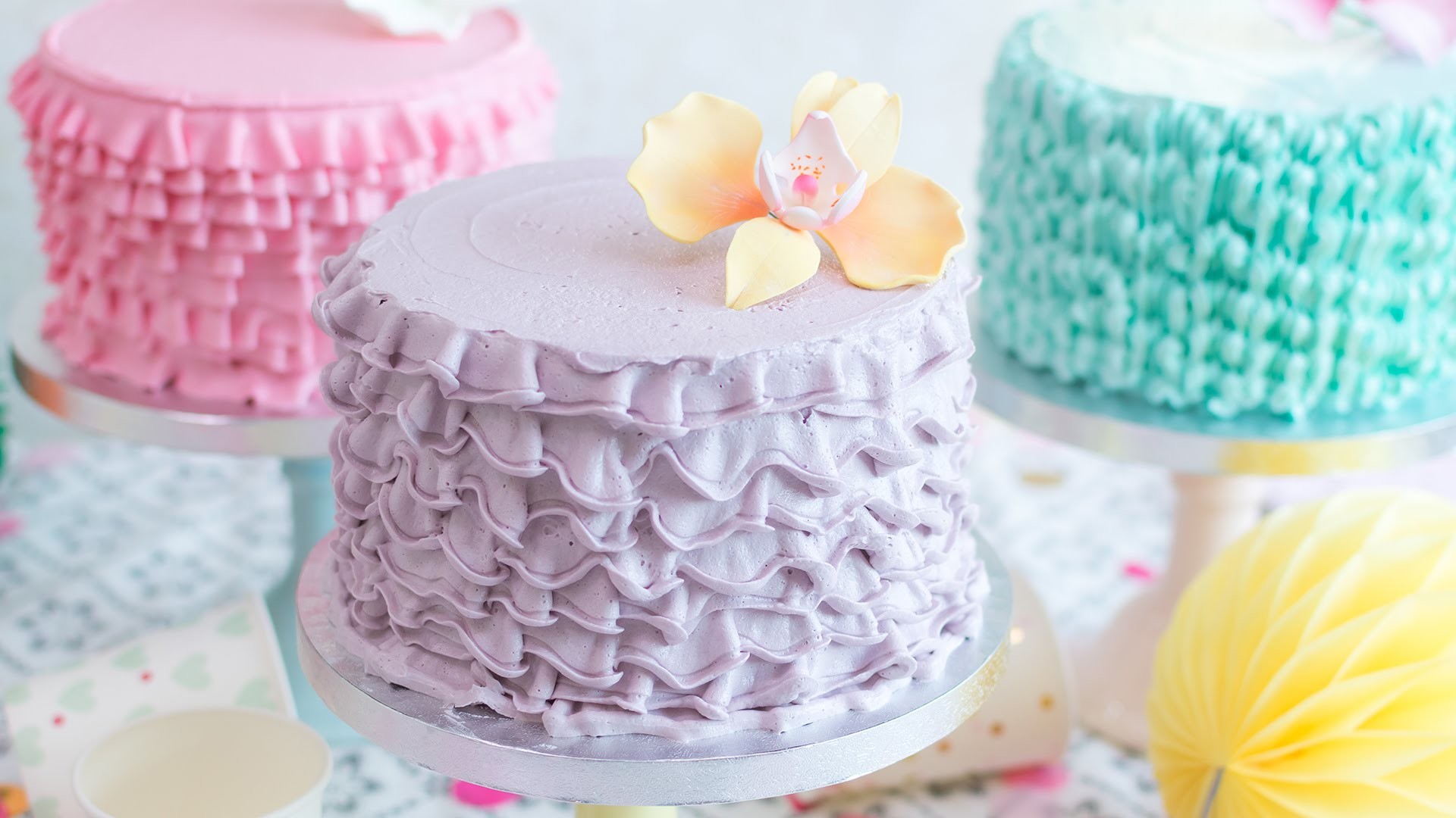 Cómo hacer ruffle cakes o tartas con volantes - Tutorial - María Lunarillos | tienda & blog