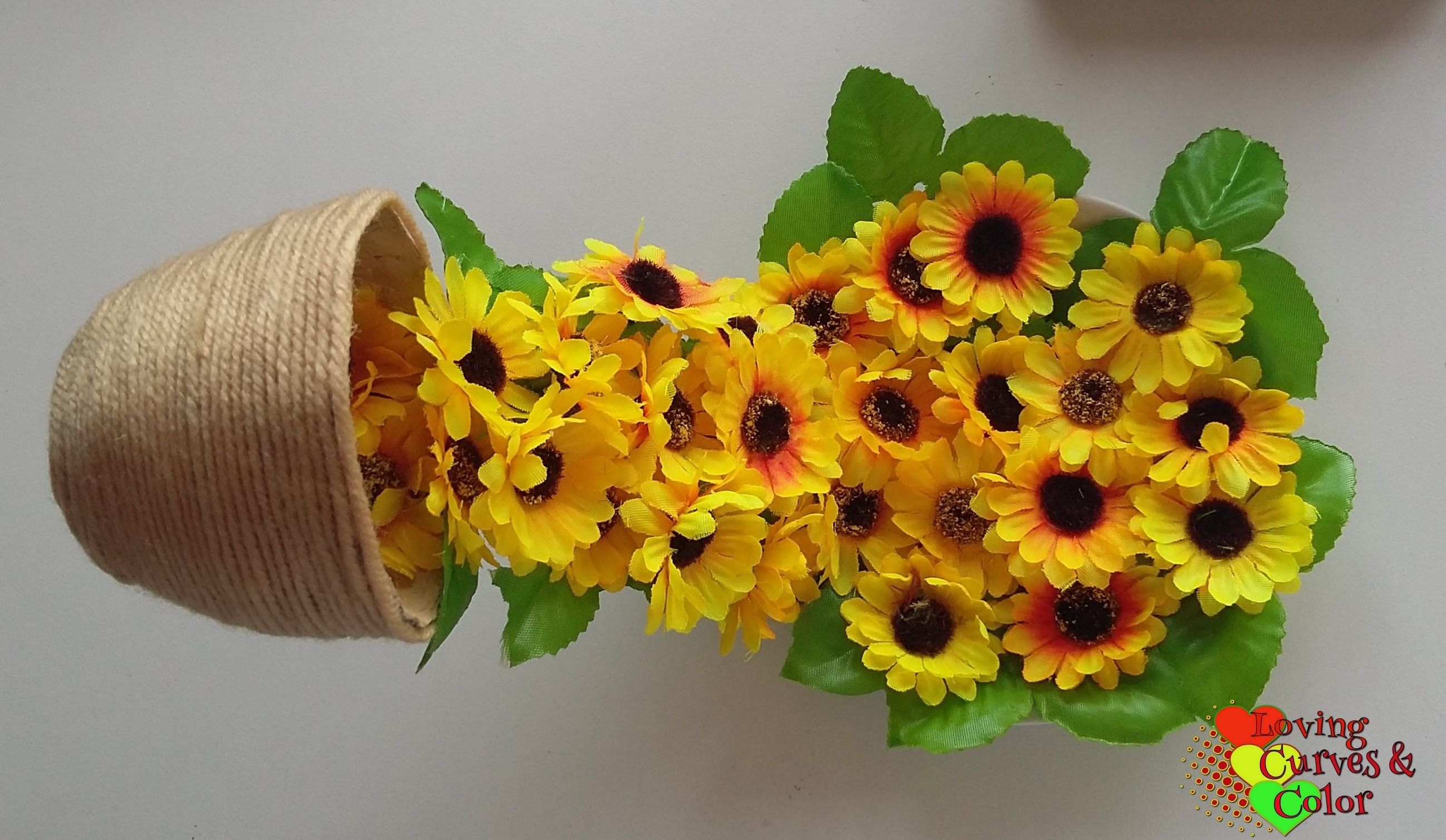 Como hacer una taza flotante en papel mache con flores