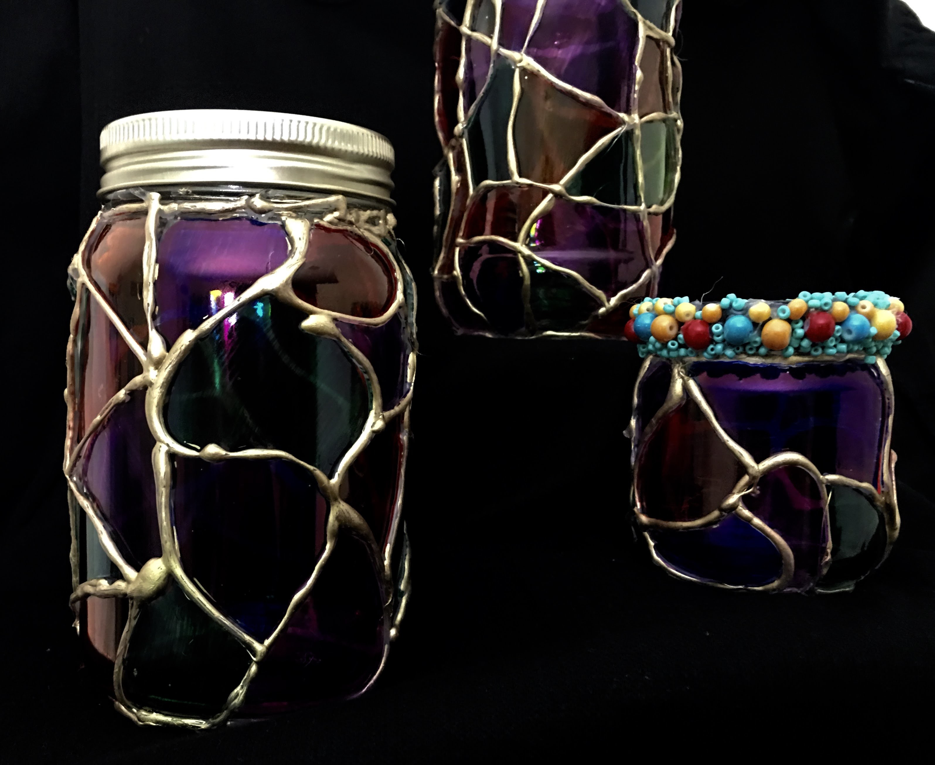 Botellas de vidrio decoradas con silicon