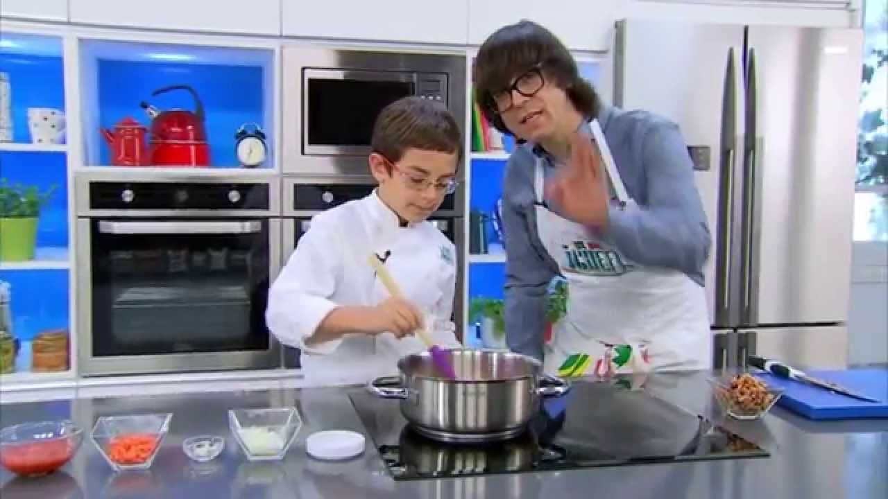 Disney Channel España | Un, Dos, ¡Chef! - Mejillones para Sweet California