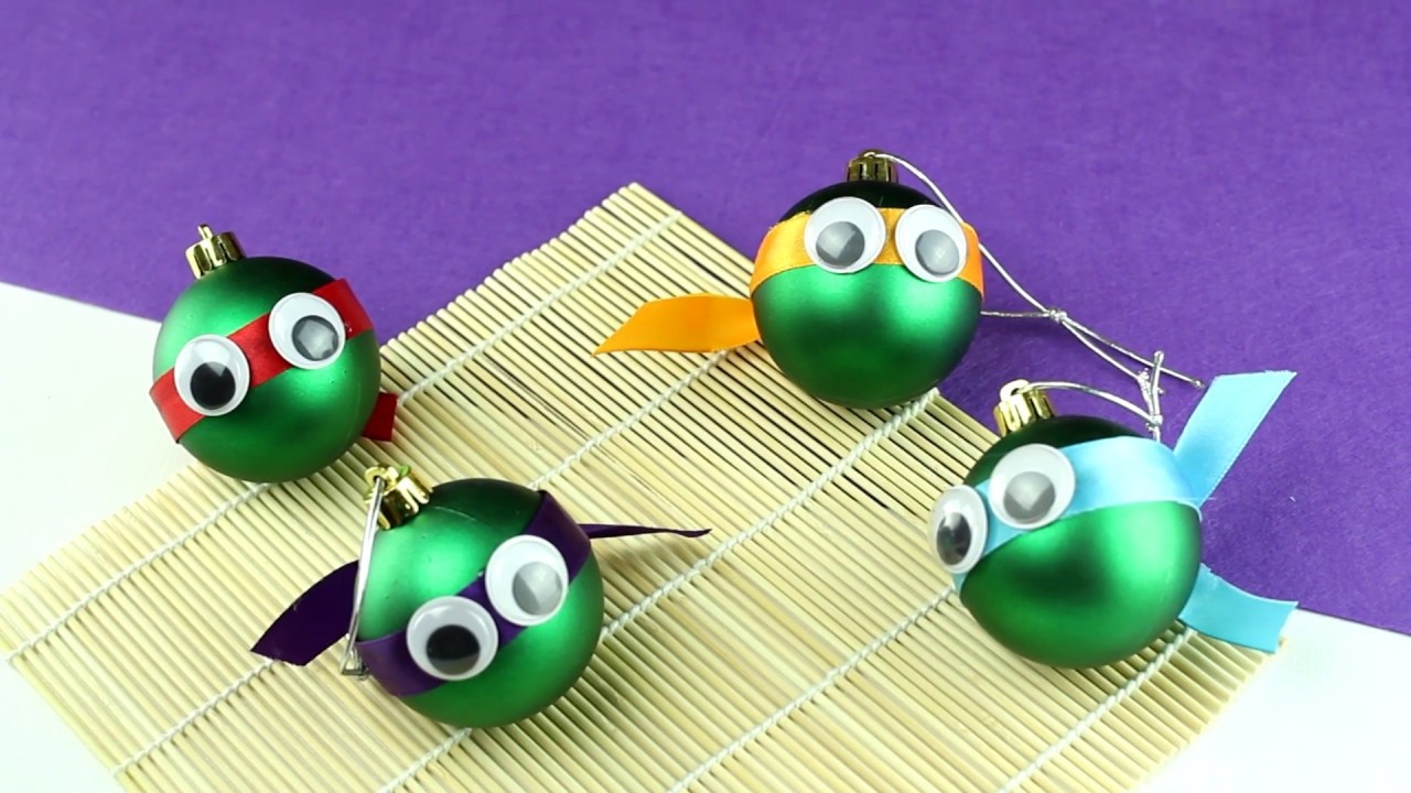Cómo hacer bolas de Navidad de las Tortugas Ninja| facilisimo.com