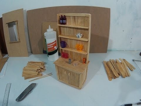 Mueble de cocina para muñecas hecho con palitos (parte 1)