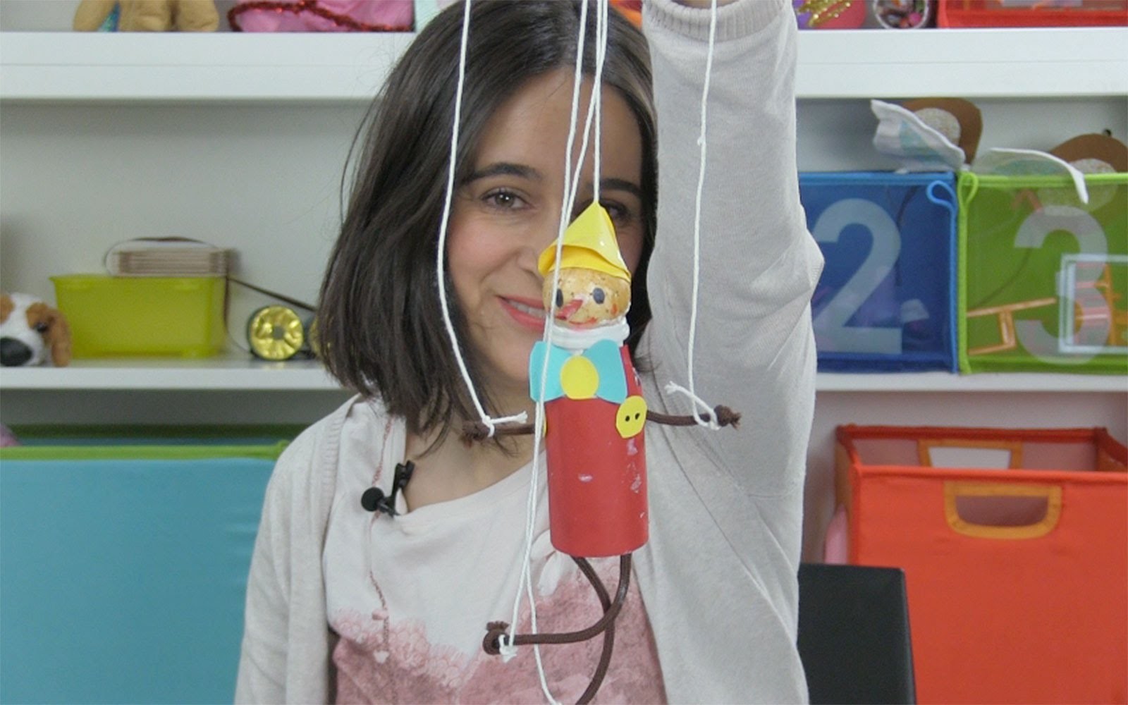 Cómo hacer una marioneta de Pinocho para los niños
