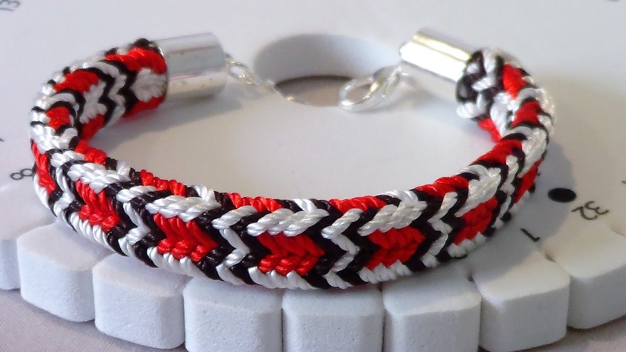 Pulsera Kumihimo dibujo geométrico