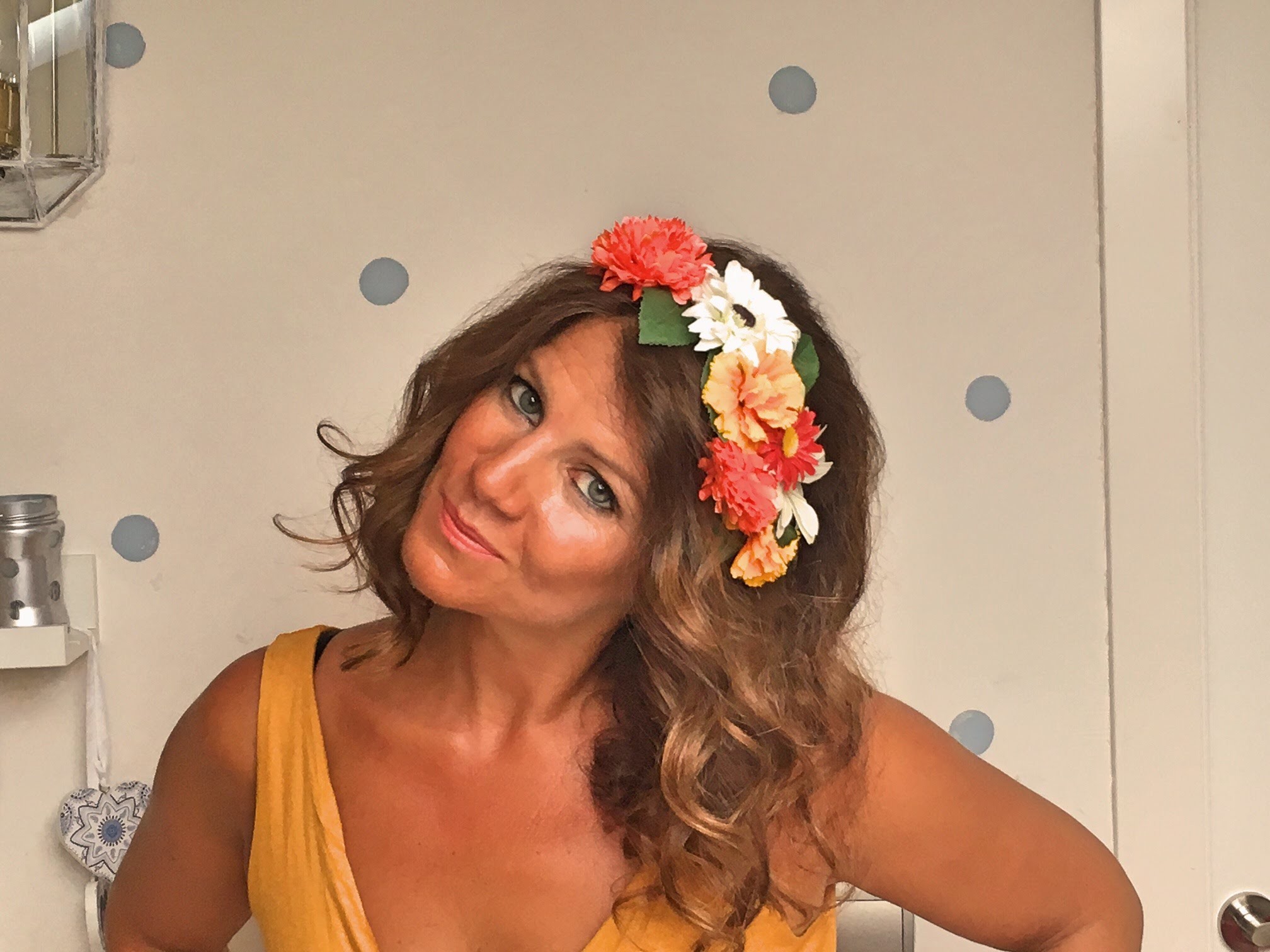 Resplandece con esta bella diadema floral!