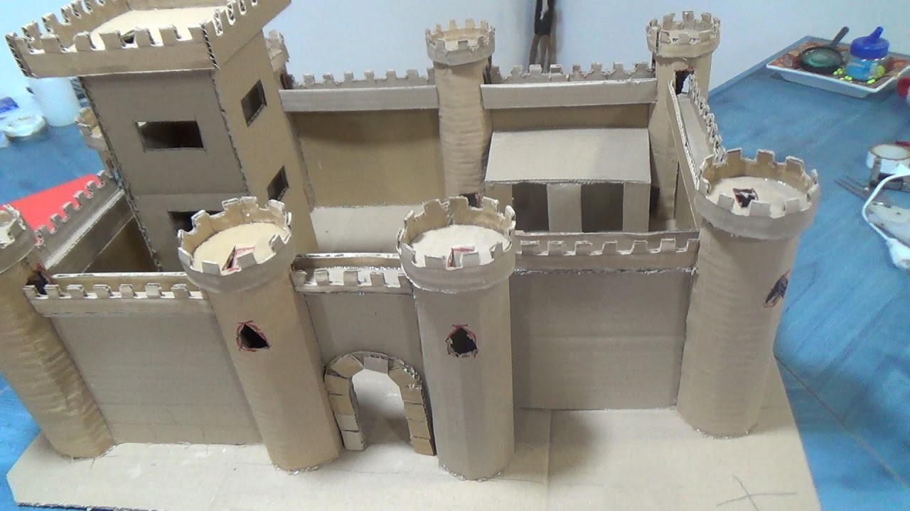 How to make a cardboard castle - Castillo de cartón