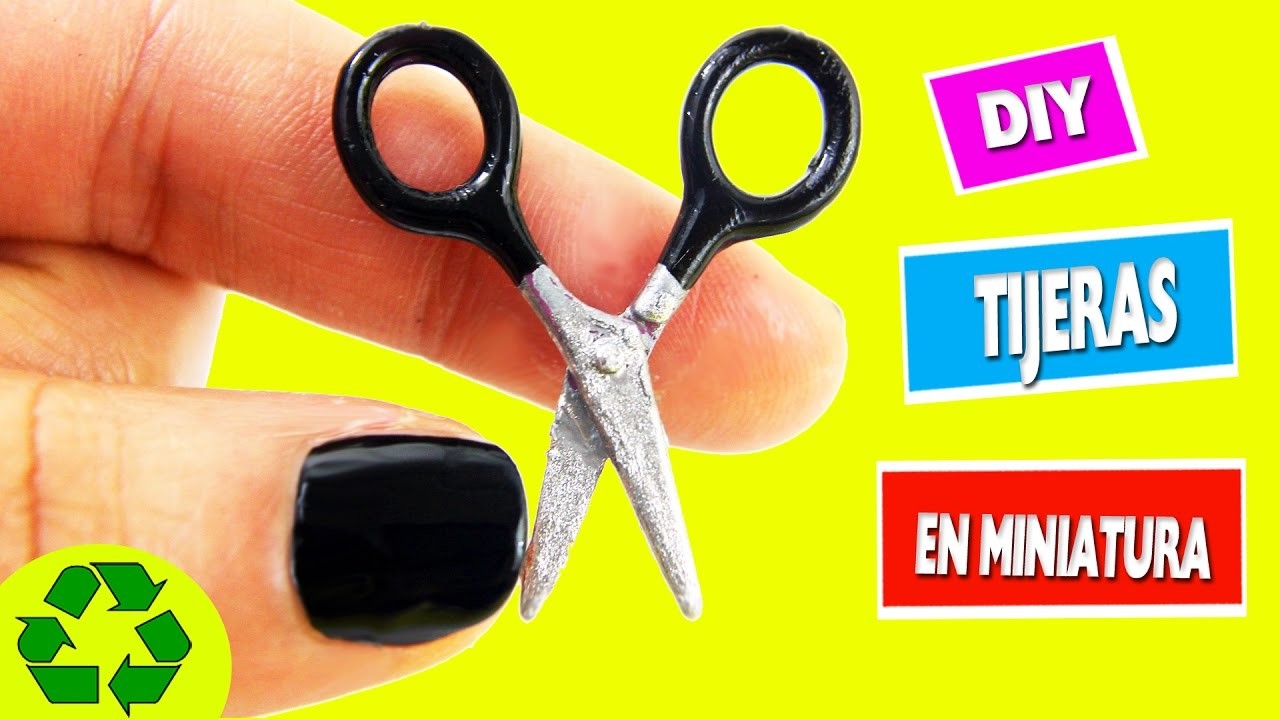 ✂ DIY | Cómo hacer tijeras  en miniatura que si funcionan - Manualidades para tus muñecas