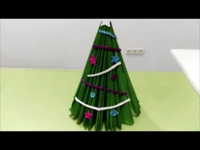 Árbol de navidad con revista | Manualidades de Navidad | Christmas tree | Manualidades con Pili