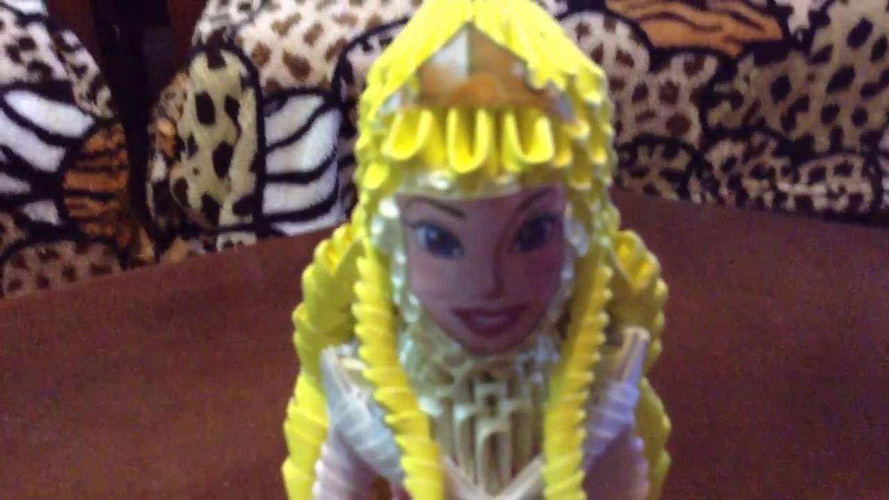 Princesa Aurora de Disney en origami 3D.