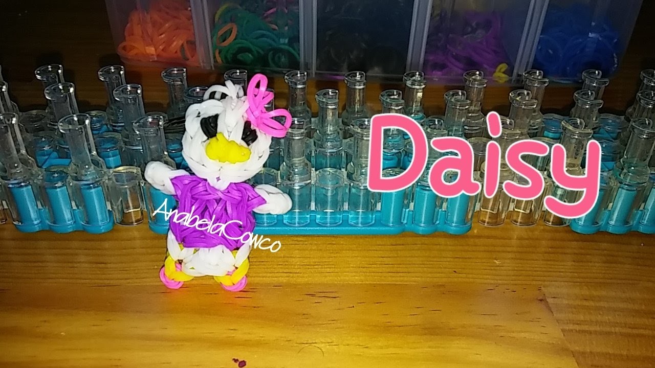 Cómo hacer a DAISY de gomitas.ligas con telar.DIY Daisy duck with rainbow loom