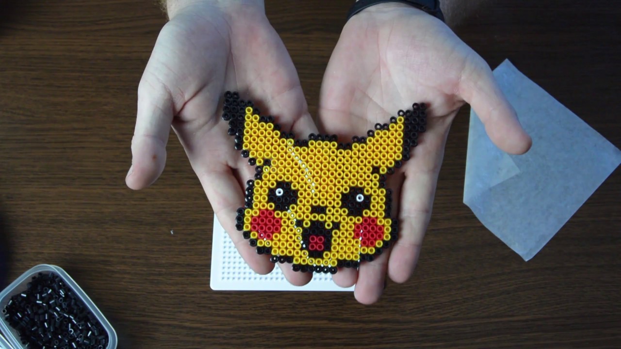 How to make Pikachu with Hama beads. Creando a Pikachu con Hama