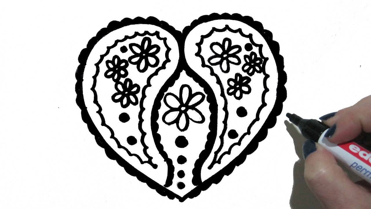 Como Dibujar un Corazon con Flores