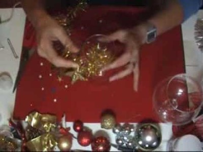 Portavelas navideñas con copas decoradas