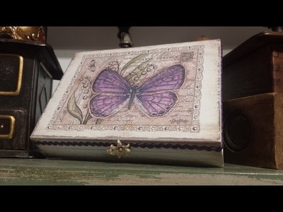 Caja Decoupage con mariposa